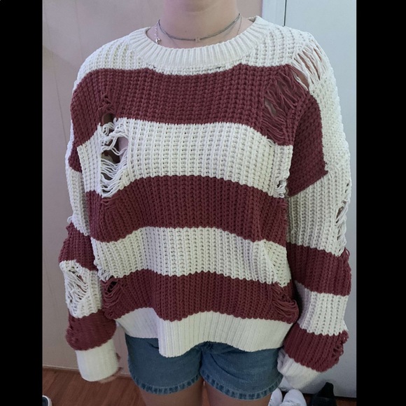 Ripped sweater - Picture 2 of 2